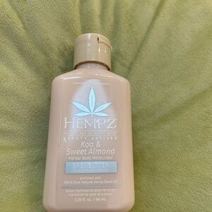 Hempz Koa & Sweet Almond Shea Butter Moisturizer